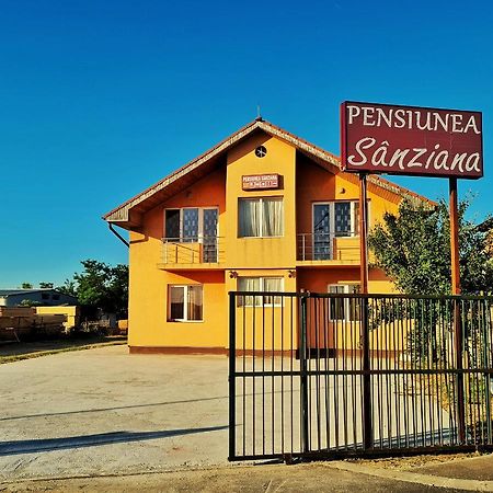 Pensiunea Sanziana Hotel Oradea Exterior photo